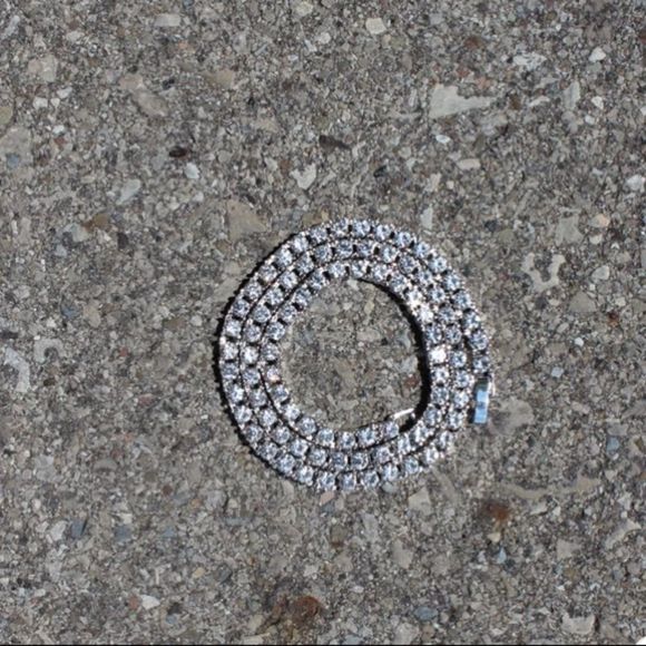 White Gold Diamond Chain - Picture 2 of 3